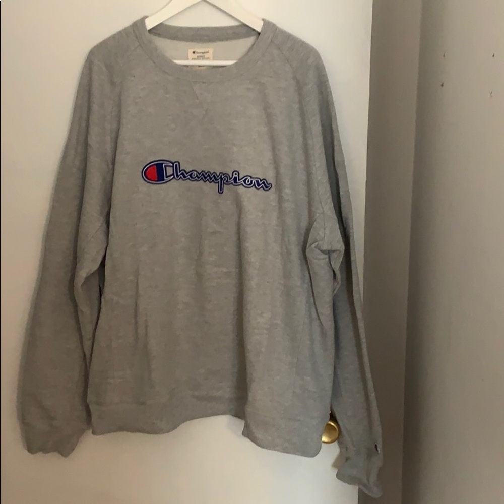 Men’s champion XXL crew neck sweatshirt